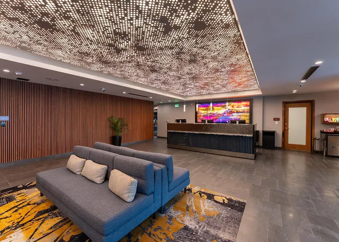 Pet Friendly hotel: Silver Cloud Hotel - Seattle Lake Union